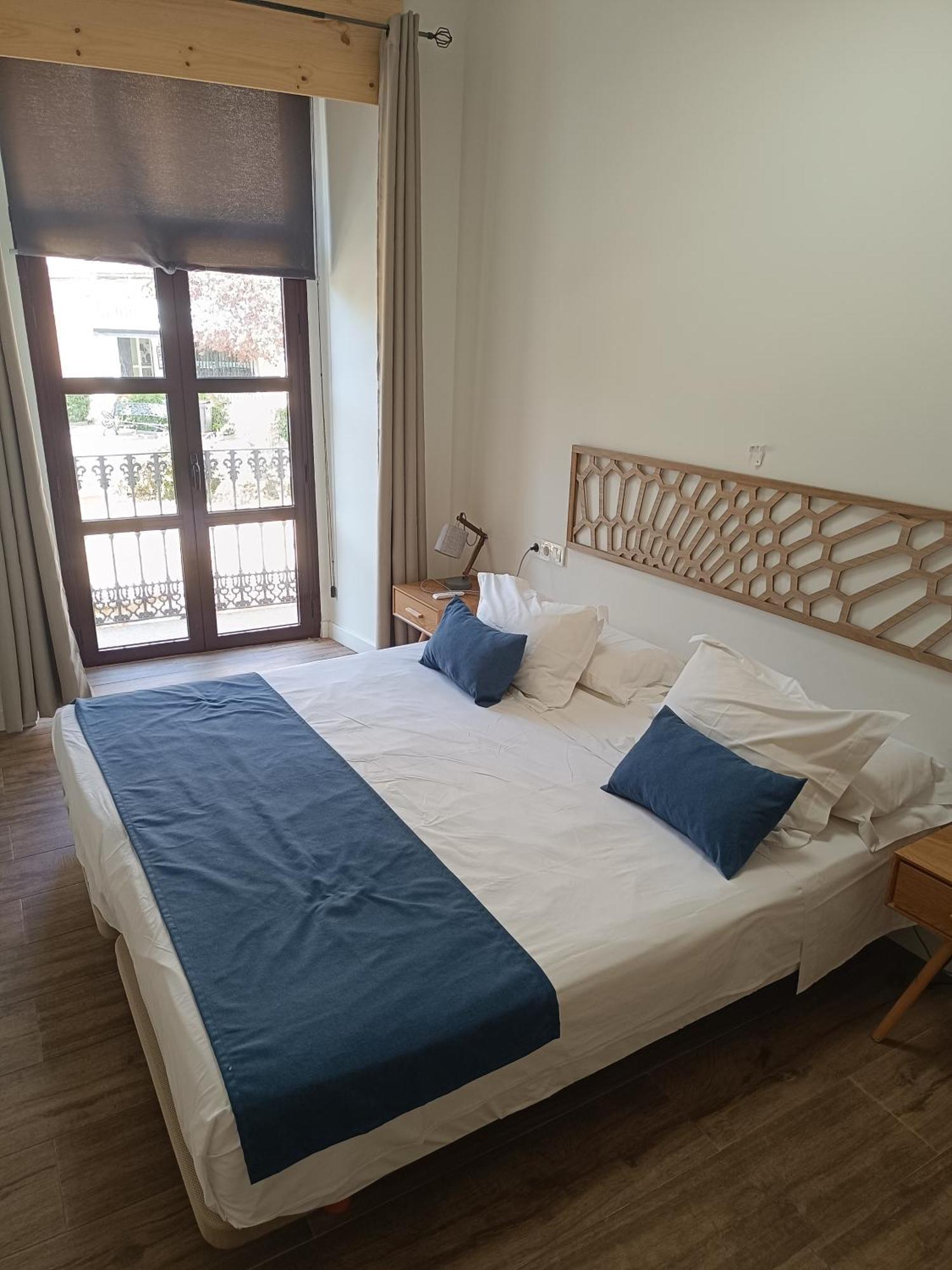Apartamentos Al-Qazeres Luxury La Concepcion Caces Eksteriør bilde