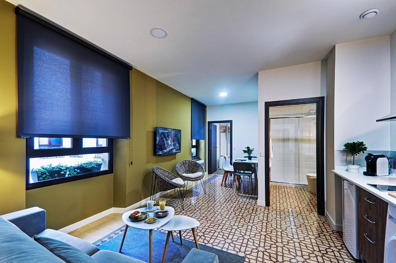Apartamentos Al-Qazeres Luxury La Concepcion Caces Eksteriør bilde